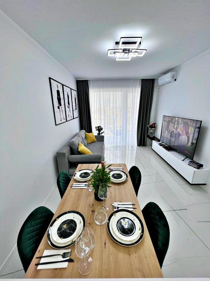 Soho Aparthotel Орадя Экстерьер фото